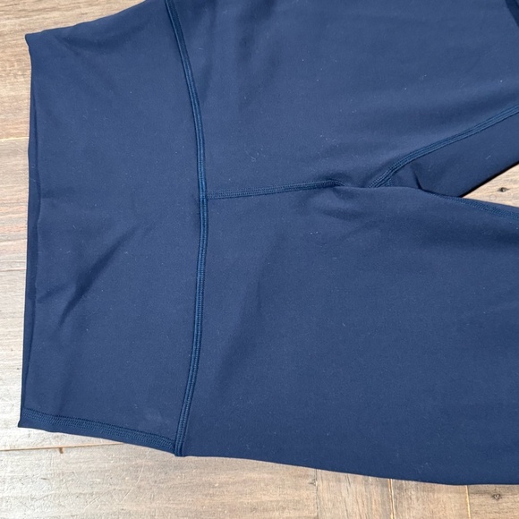 Lululemon Navy Wunder Train High-Rise Tight 28" - Picture 3 of 6